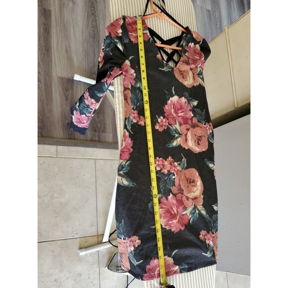 By & By NWT Floral French Terry Swing Dress Junior XL Lace Up Back Long Sleeves - Picture 4 of 8